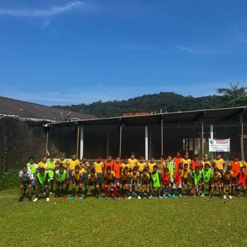 Aulas-de-Futebol-🥅Projeto-Elite-conta-com-Aulas-de-futebol-totalmente-gratuitas-⚽-As-atividade-1024x1024 Projeto Elite conta com Aulas de futebol totalmente gratuitas