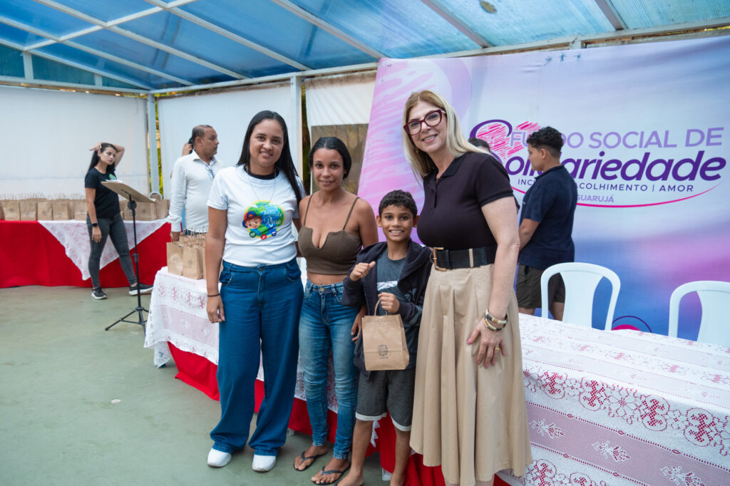 DSC09710-1024x682 Instituto Ryan participa de ação com o Fundo Social e entrega 80 óculos para crianças em Guarujá