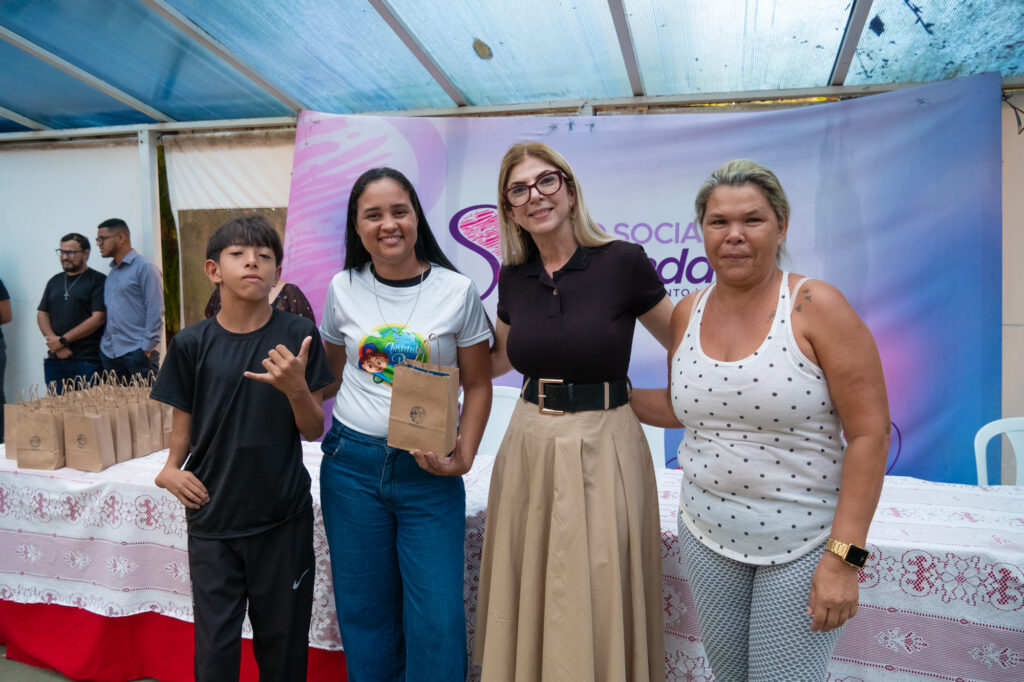DSC09729-1024x682 Instituto Ryan participa de ação com o Fundo Social e entrega 80 óculos para crianças em Guarujá