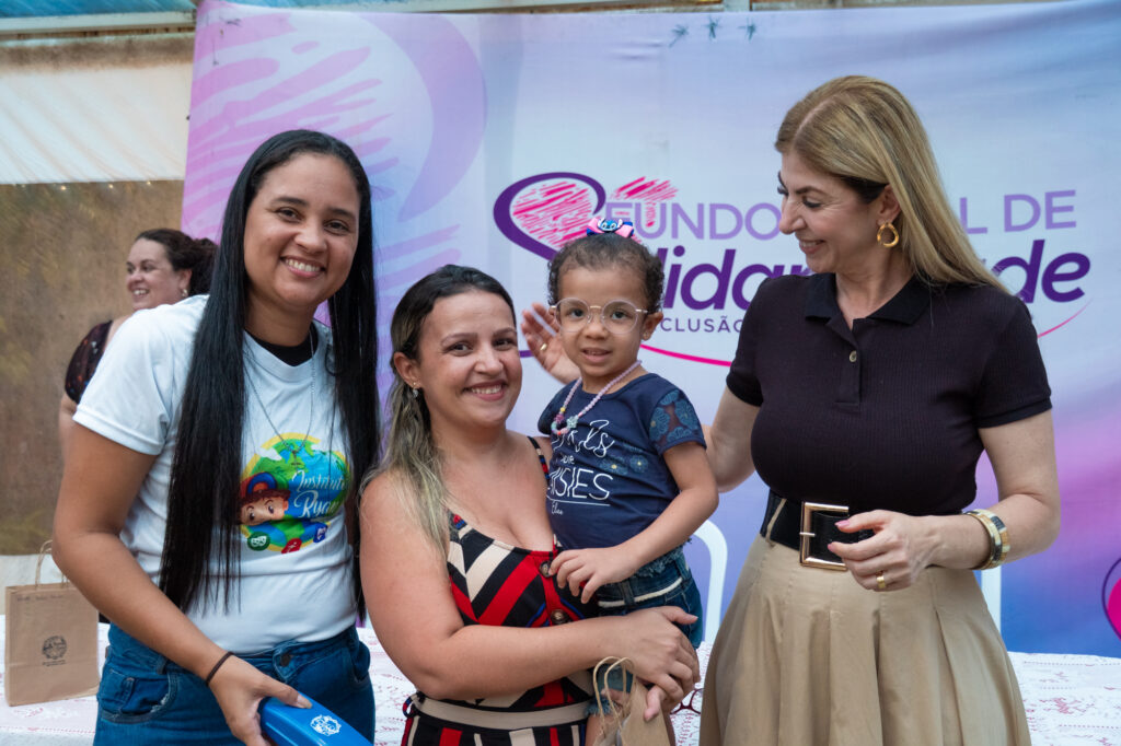 DSC09757-1024x682 Instituto Ryan participa de ação com o Fundo Social e entrega 80 óculos para crianças em Guarujá